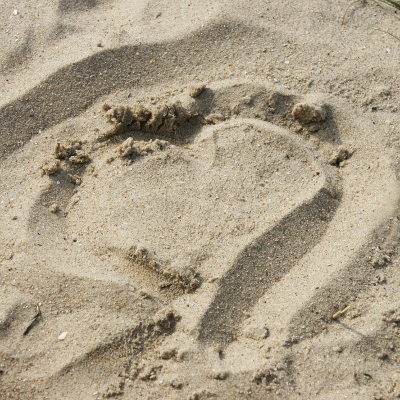 Heart in the sand Square, par Xavier E. G. Dierick